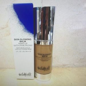 Estee Lauder skin glowing blob make up with pink peony color Chamois